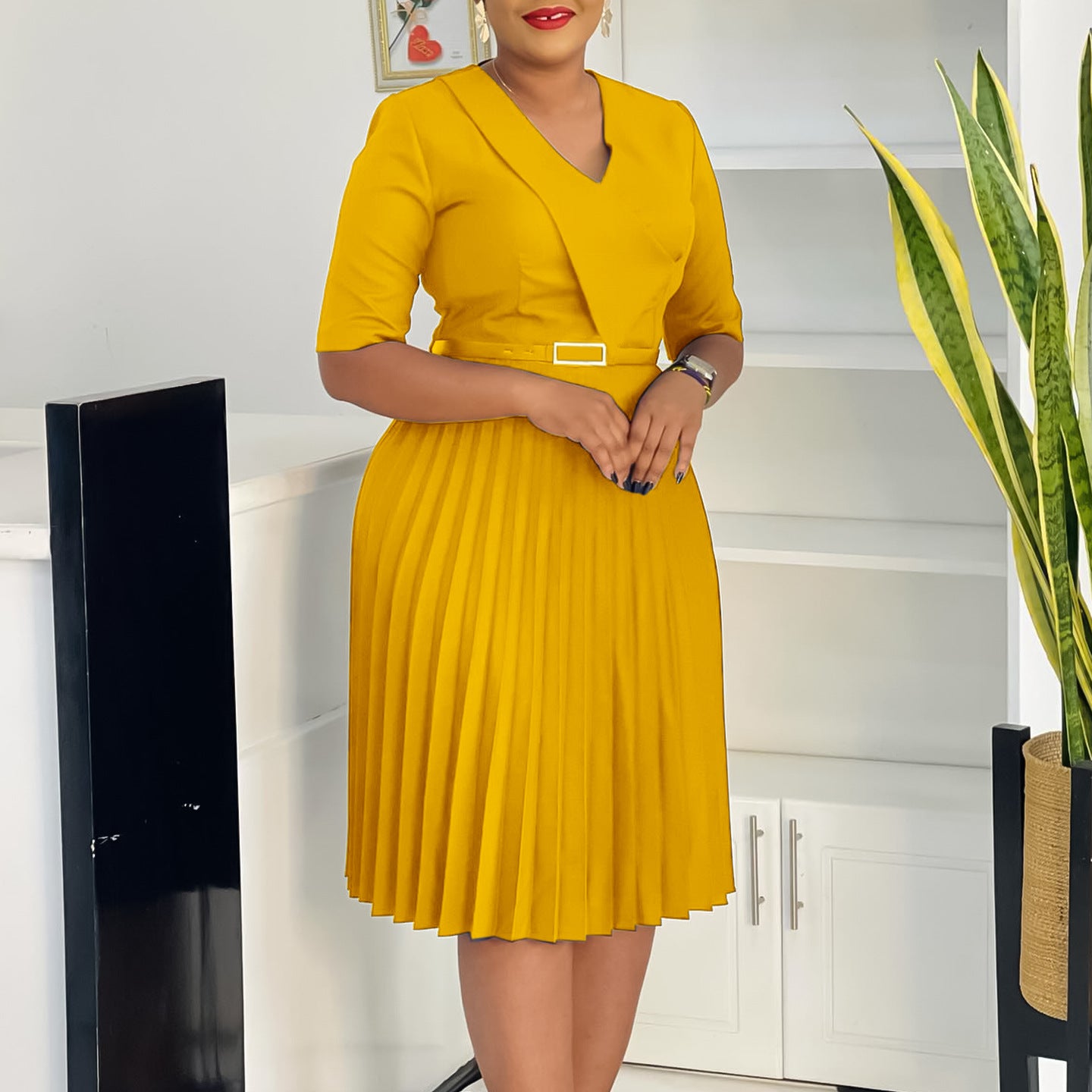 2025 Summer V-Neck High Waist Pleated A-Line Dress with Belt