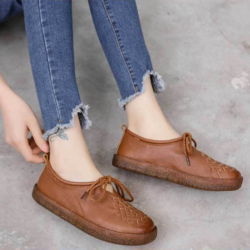 Women's Casual Leather Flat Shoes Soft Sole Woven Shoes
