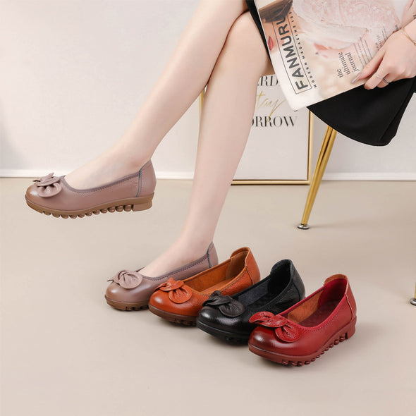 Women Soft Leather Loafers Flat Comfort Shoes for Moms with Flexible Sole