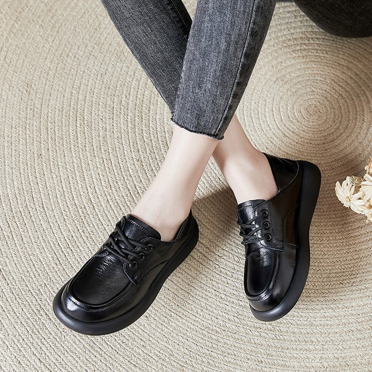 Women Flat Shoes Spring and Autumn Cowhide Lightweight Comfortable Soft Sole Lace-up